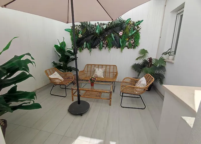 Oasis Con Patio Y Encanto En Centro Sevilla